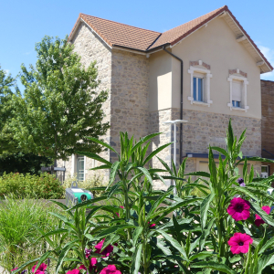 Village House © Saint-Genis-les-Ollières