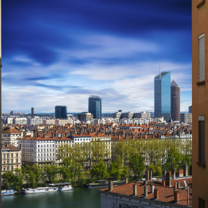 Lyon in long exposure from Croix-Rousse hill © Gaël Fontaine