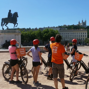 Balade à vélo électrique Place Bellecour