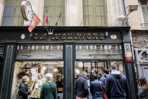 La Meuni&egrave;re, bouchon lyonnais &copy; www.b-rob.com