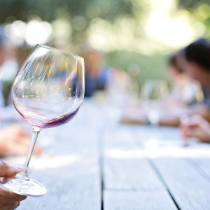 Wine tasting © Jill111 / Pixabay